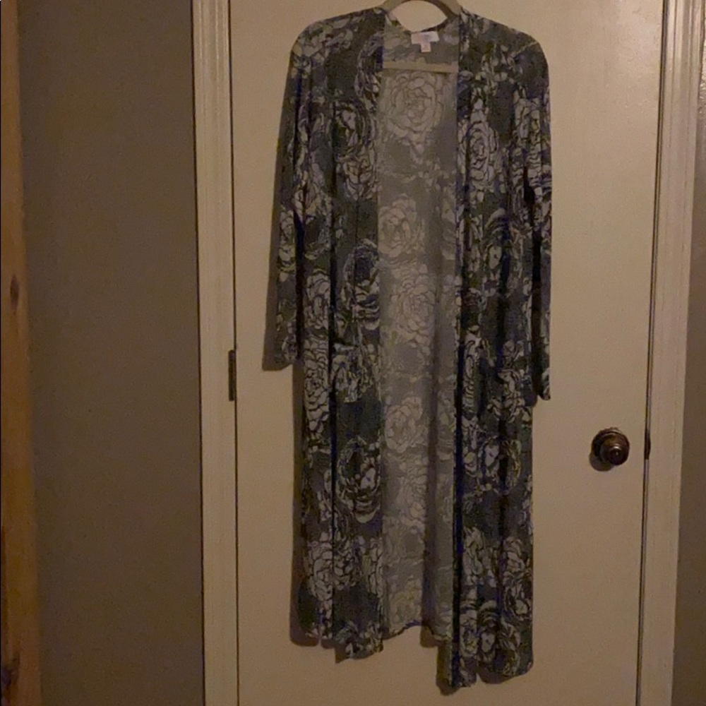 LulaRoe Sarah duster with pockets